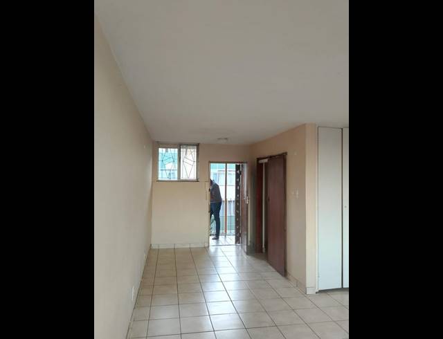 2 BEDROOM PROPERTY TO RENT IN SUNNYSIDE